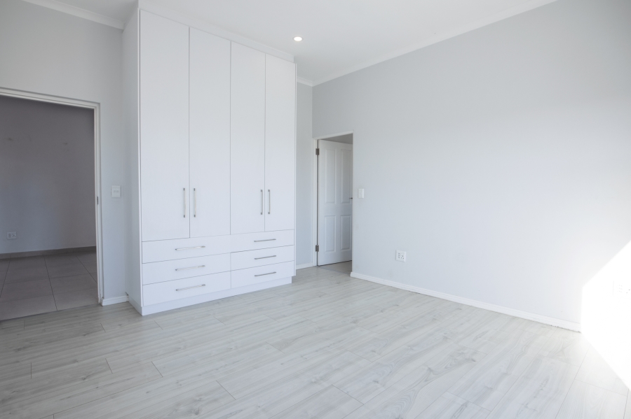 4 Bedroom Property for Sale in Sagewood Western Cape